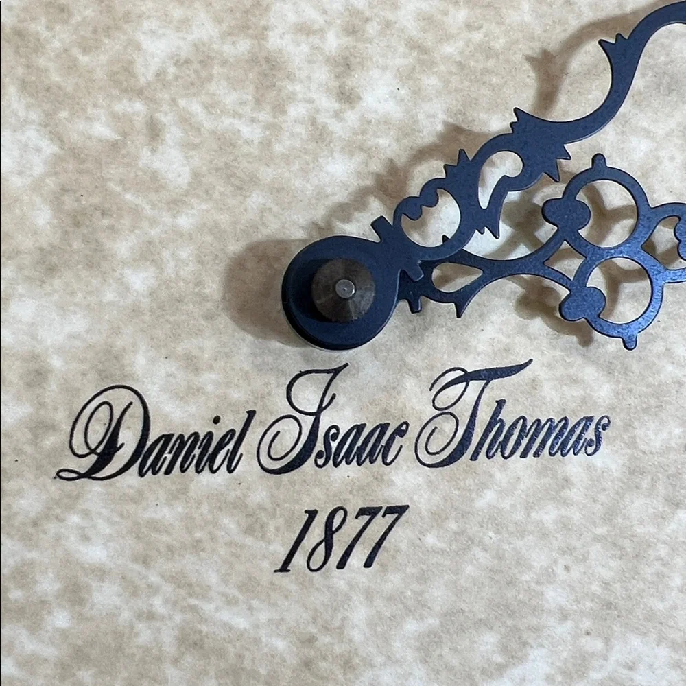 Vintage 1979 wooden octagon wall clock,Daniel Isaac Thomas scroll Roman numerals